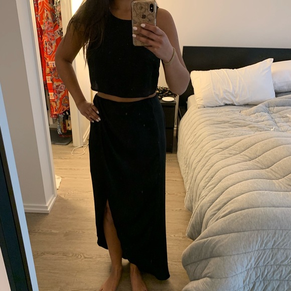 Black Two Piece Set - Picture 2 of 3